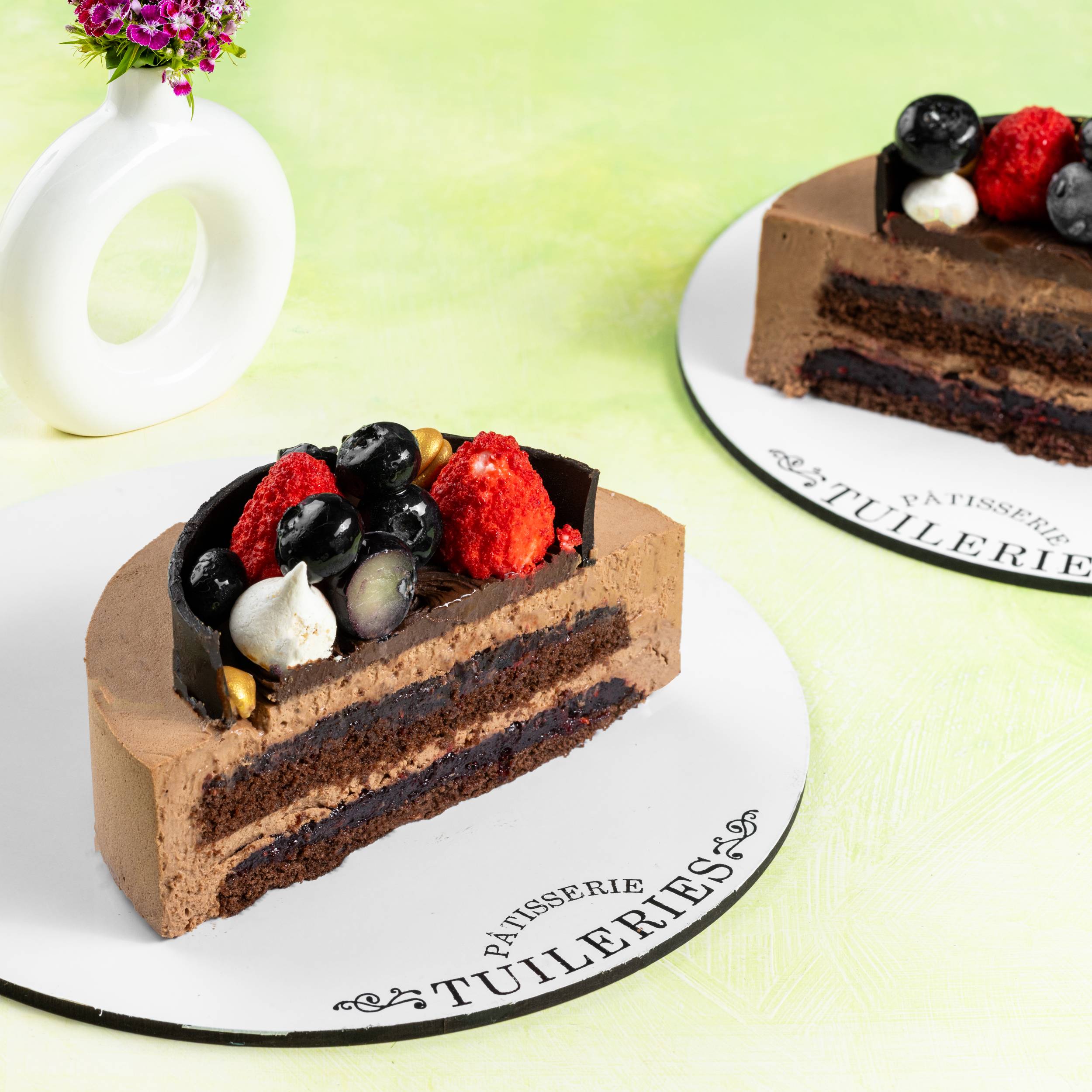 Tuileries Berries Truffle Entremet (500 grams)
