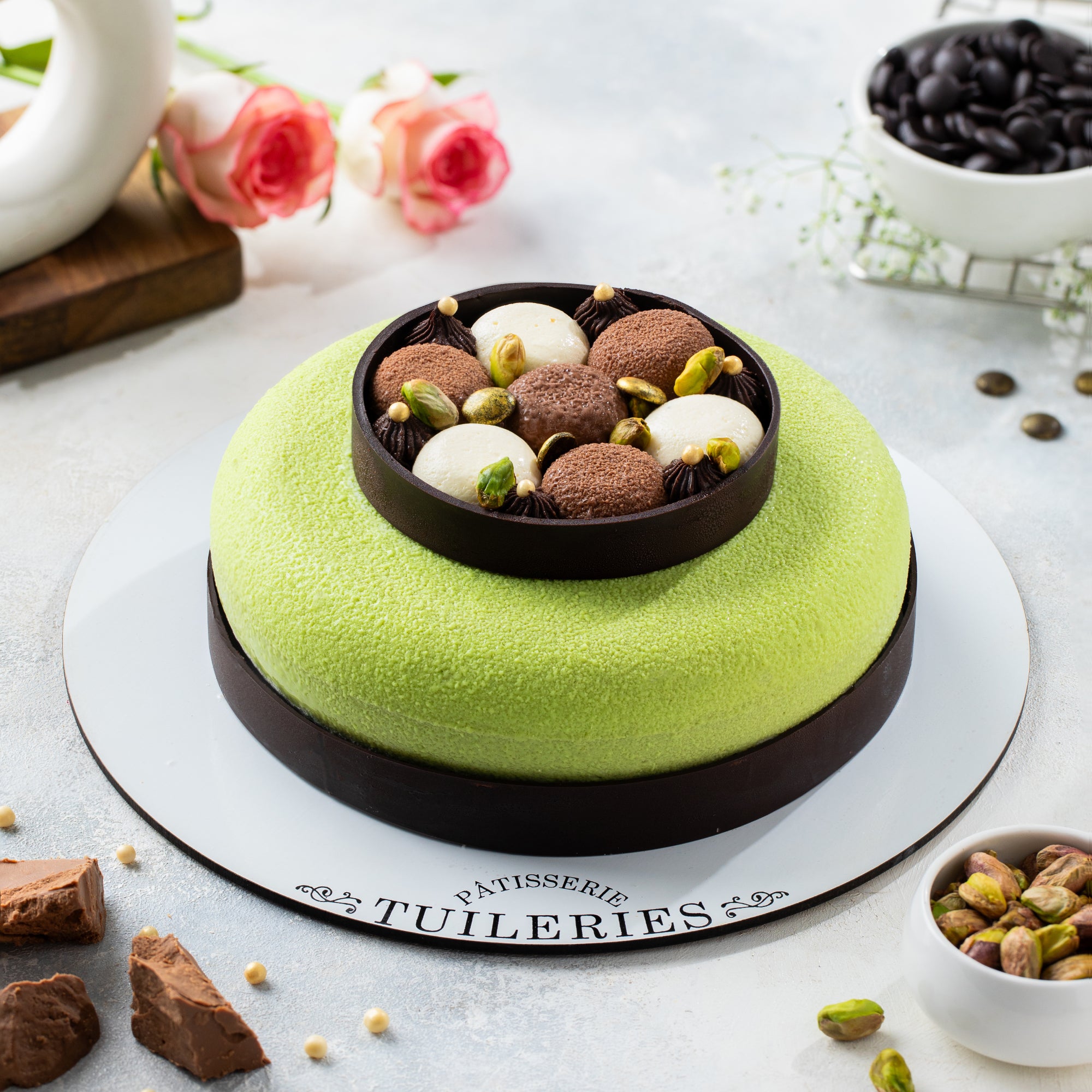 Tuileries Kunafa Entremet (1000-1100 grams)