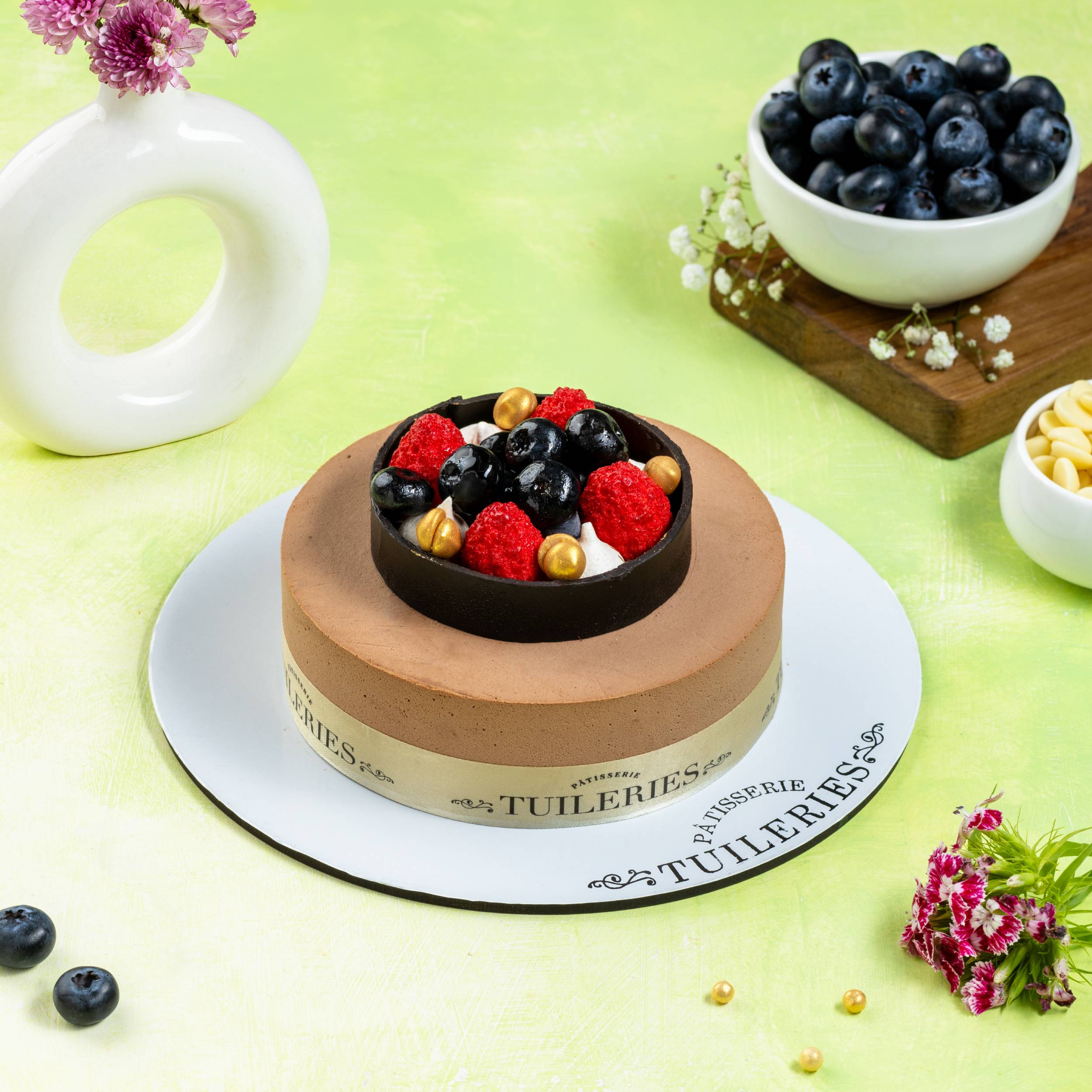 Tuileries Berries Truffle Entremet (500 grams)