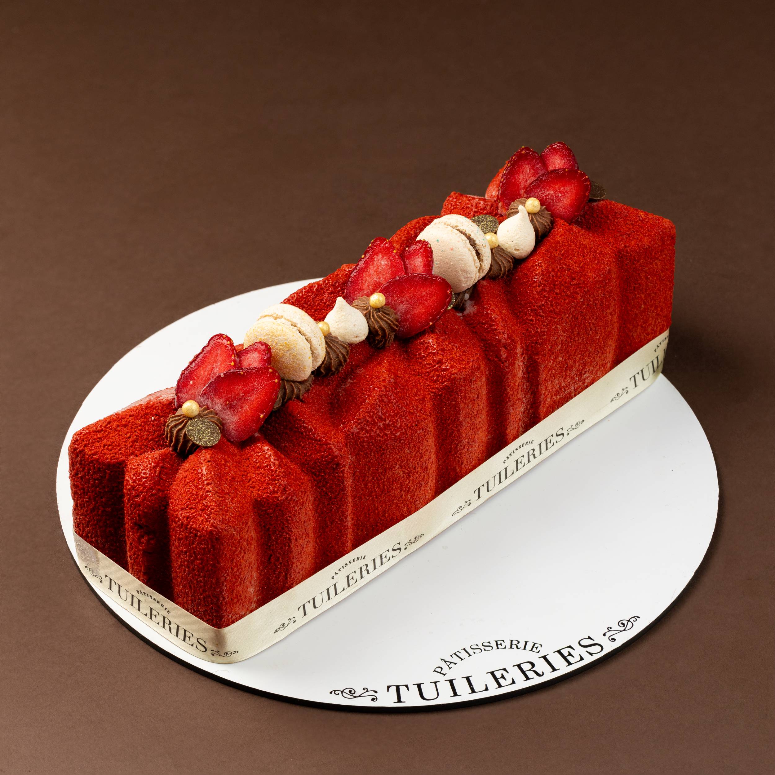 Tuileries Bûche de Noël  (Yule Log Cake) (1000-1100 grams)