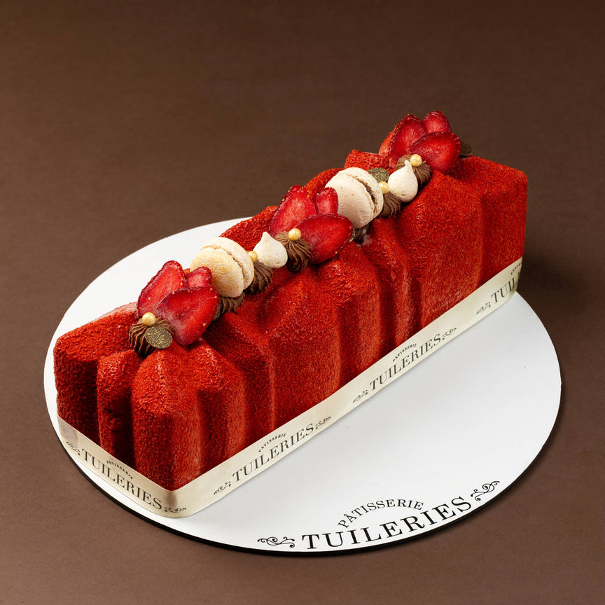 Tuileries Bûche de Noël  (Yule Log Cake) (1000-1100 grams)