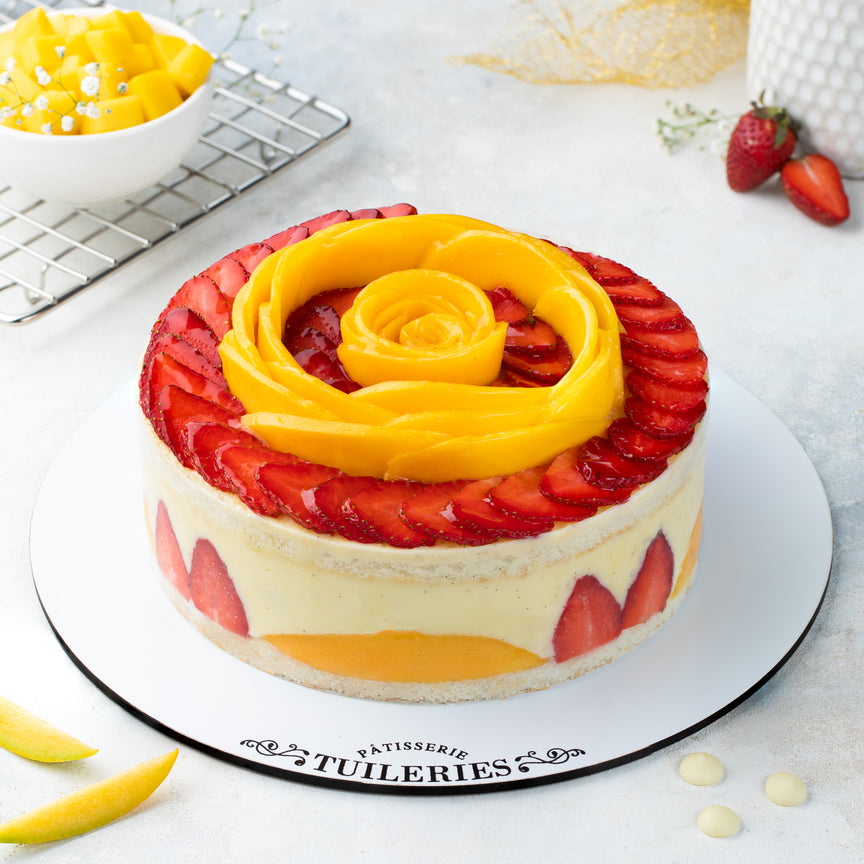 Tuileries Mango Fraisier Gâteau (Fresh Mango-Strawberry Cake) (1000-1100 grams)