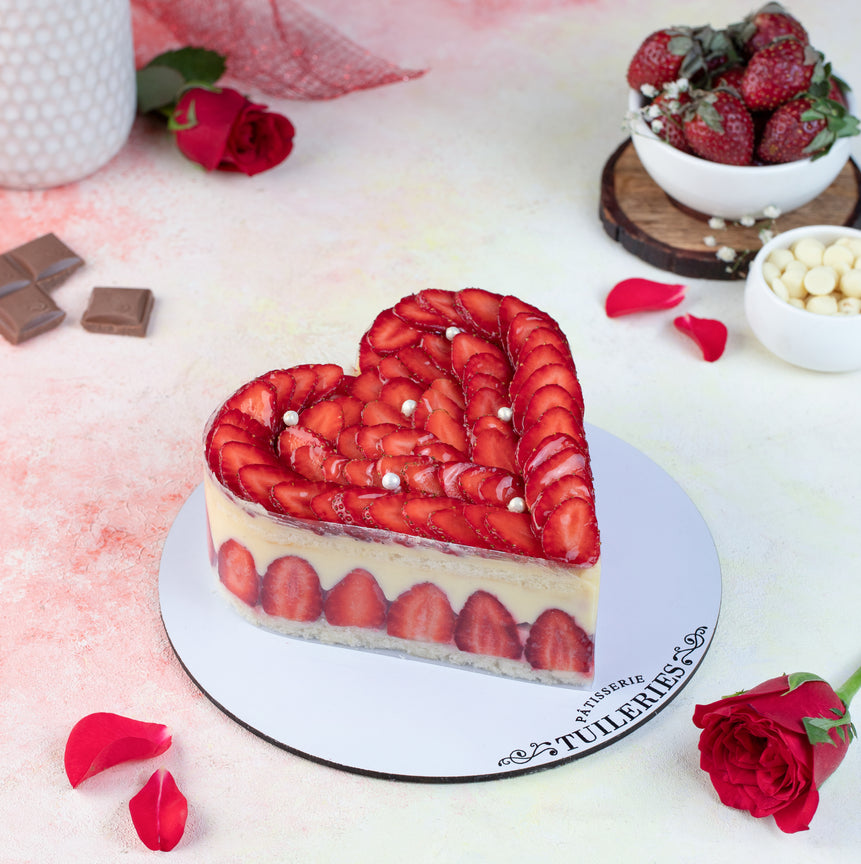 Love Fraisier Gâteau (700 Grams)