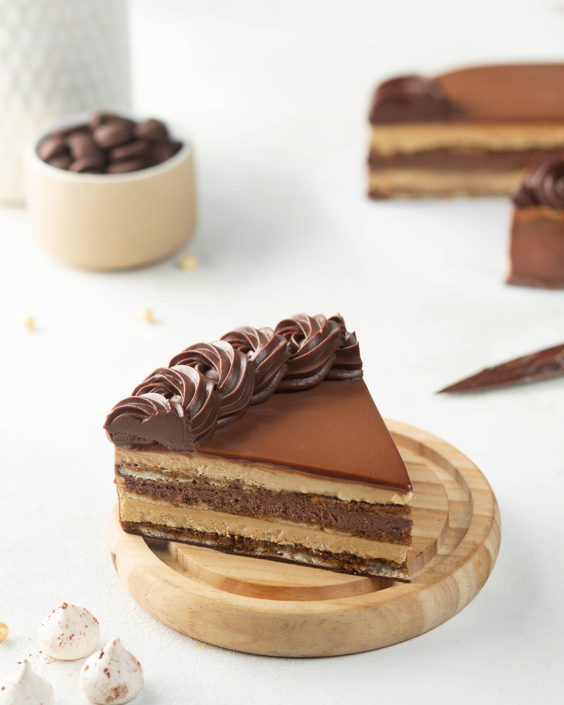 Tuileries Opera cake (700 grams)