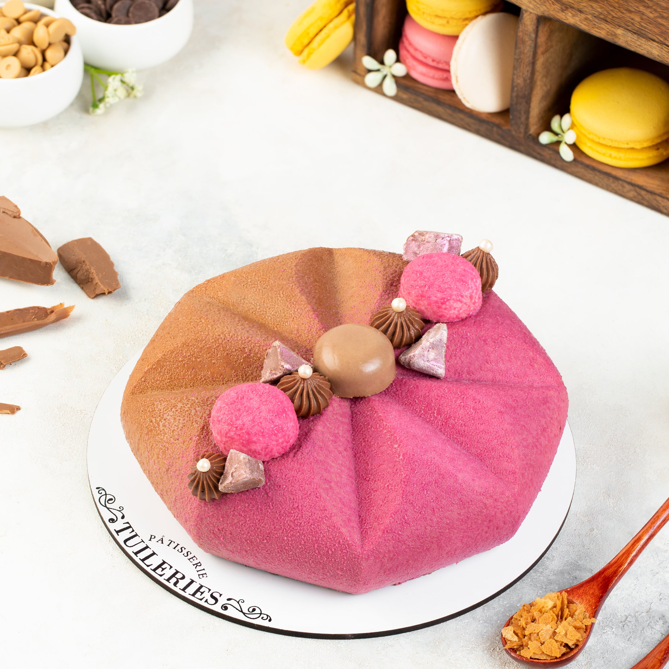 Eggless Caramel And Hazelnut (1000-1100 Grams)